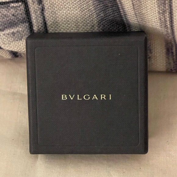 BVLGARI Key-Ring W/BOX⭐️Charm⭐️Silver
⭐️Accessory⭐️ - Picture 2 of 7